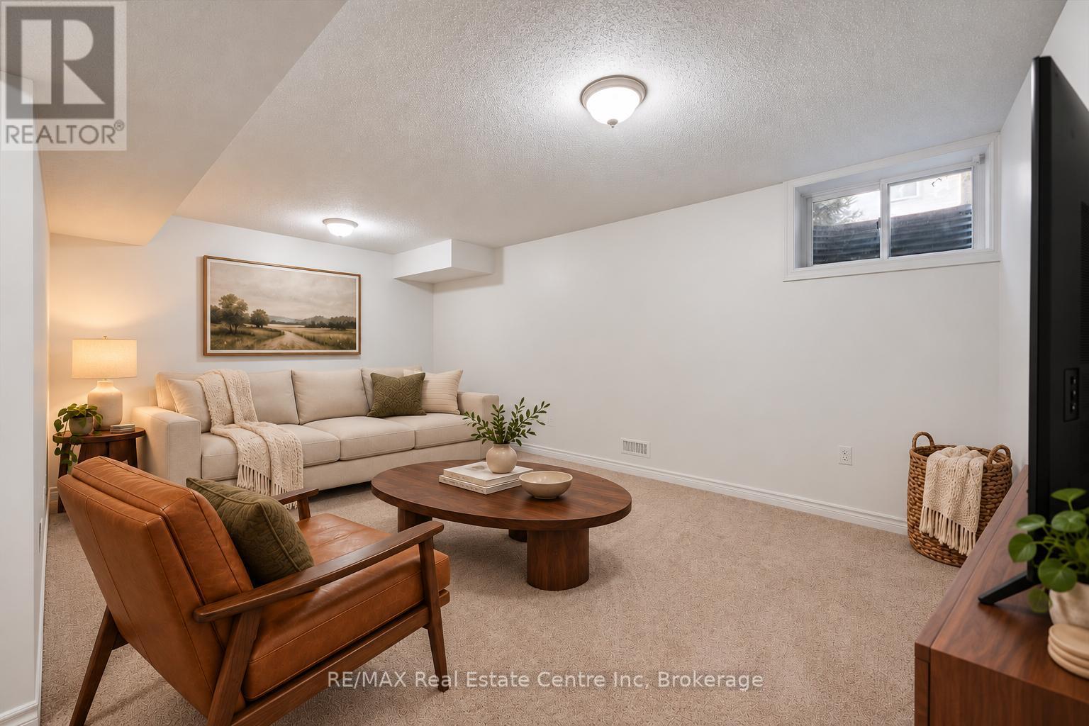 6 Revell Drive Property Photo 15