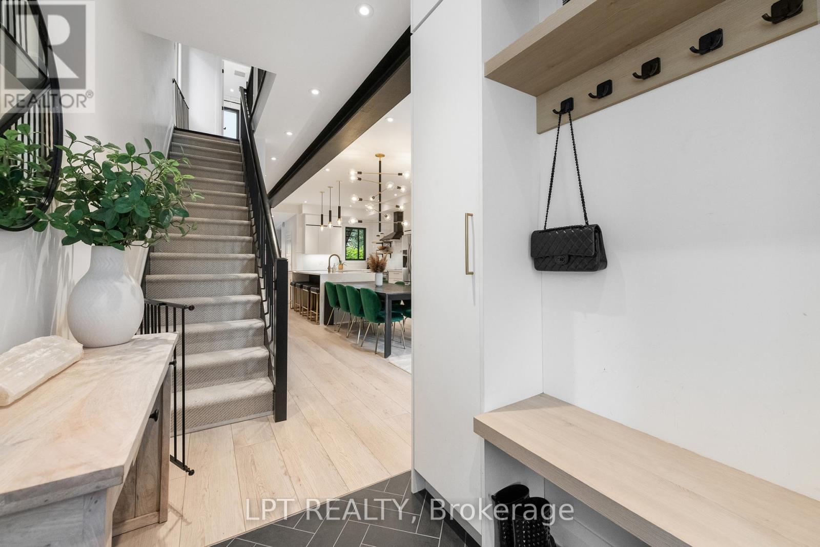 323 Booth Street Property Photo 5