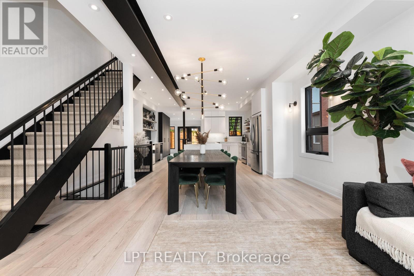 323 Booth Street Property Photo 9