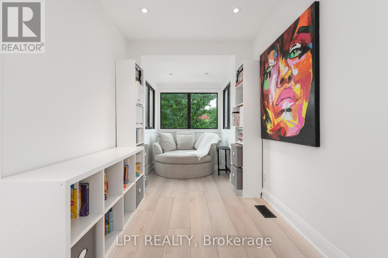 323 Booth Street Property Photo 23