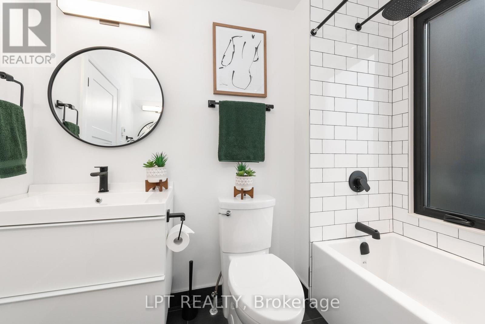 323 Booth Street Property Photo 33
