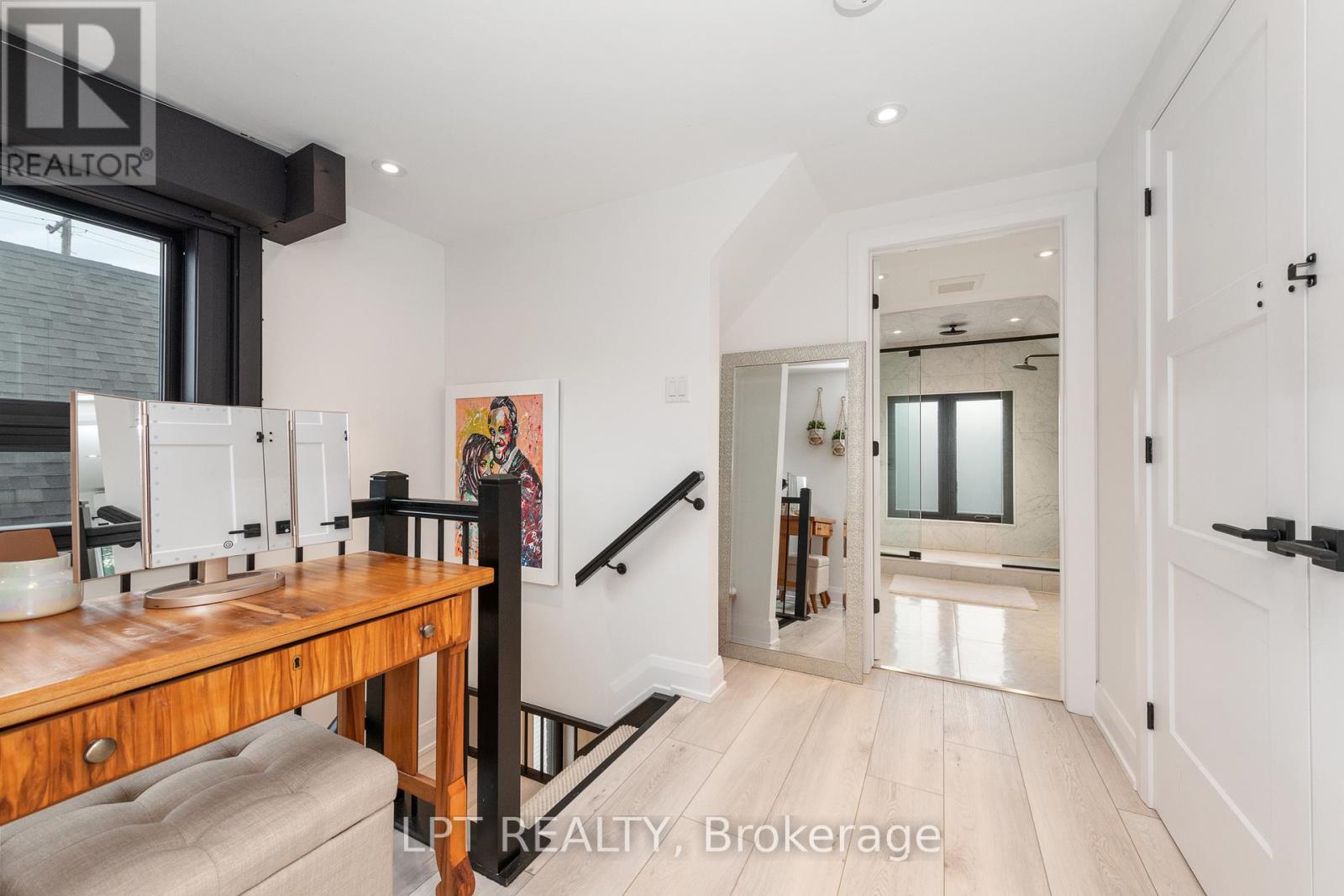 323 Booth Street Property Photo 35