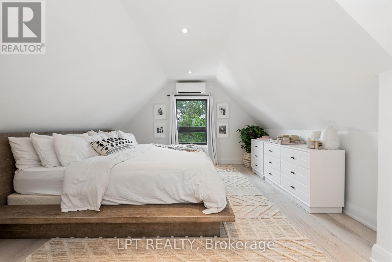 323 Booth Street Property Photo 36
