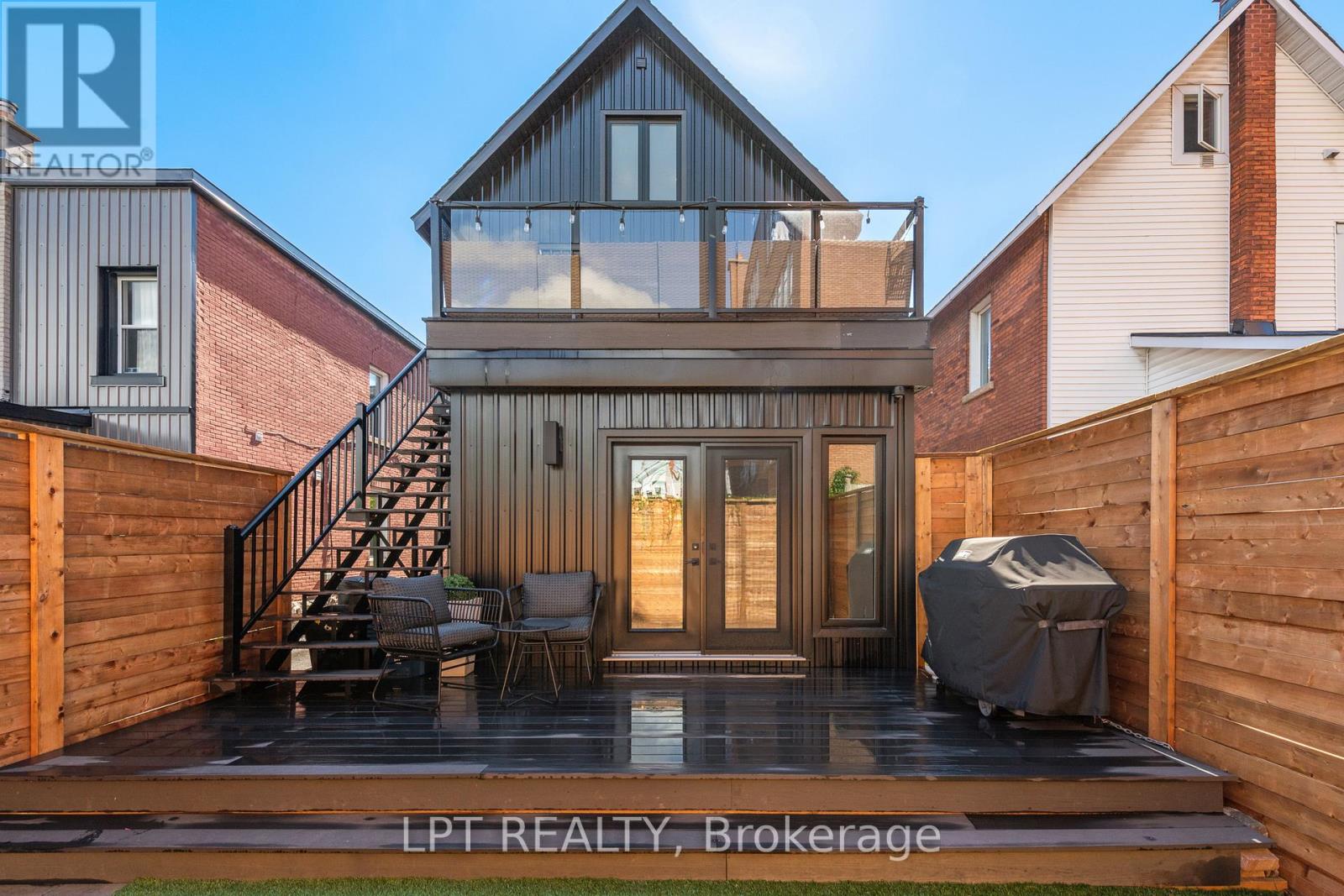 323 Booth Street Property Photo 44