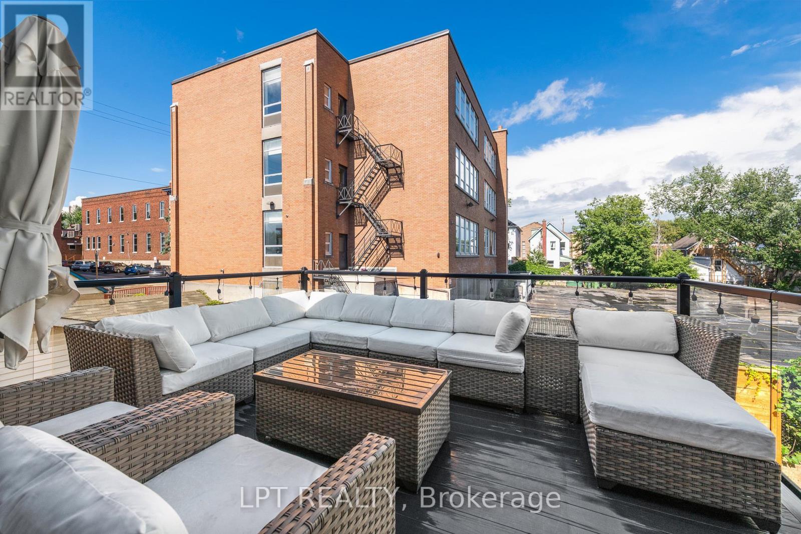 323 Booth Street Property Photo 46
