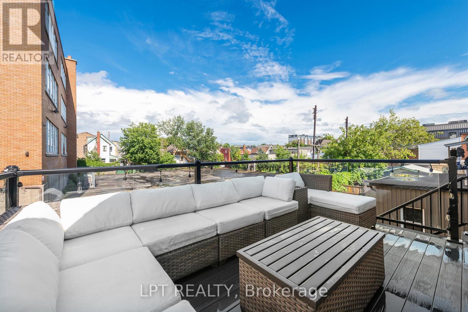 323 Booth Street Property Photo 47