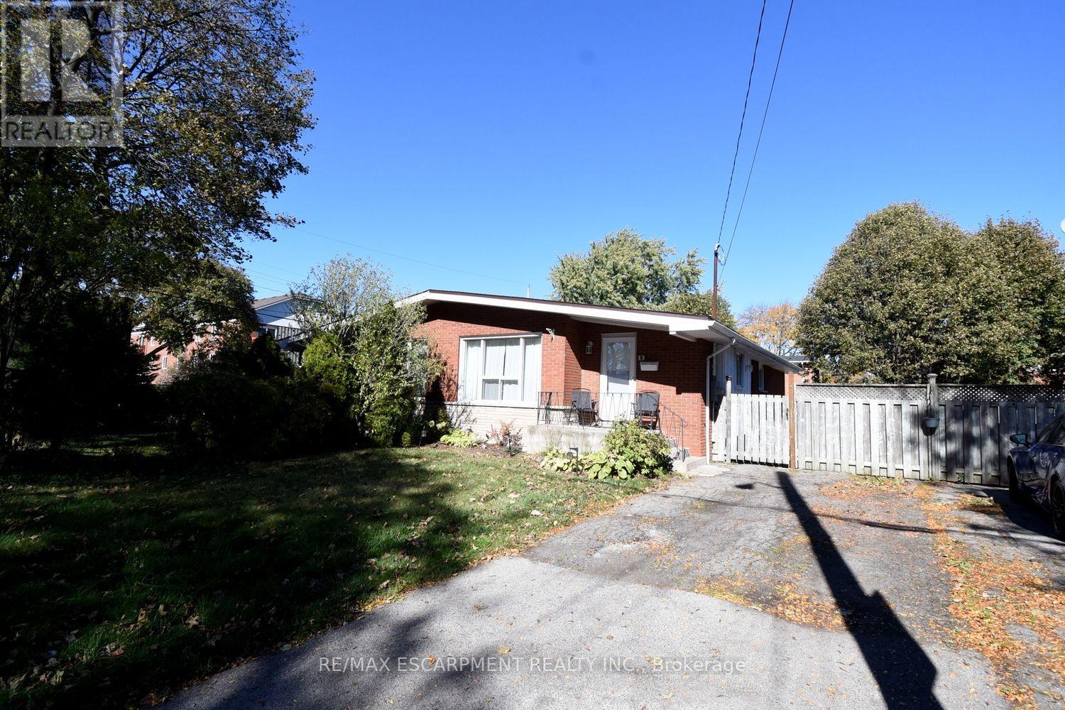 5 Ronaldshay Avenue Property Photo 2