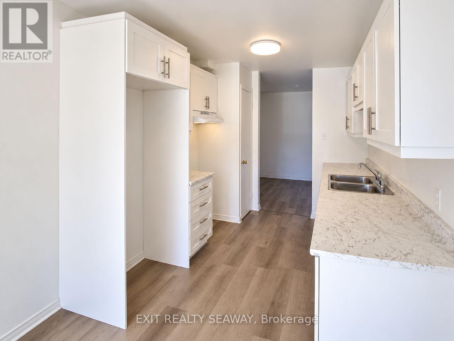 219 Lemay Street Property Photo 2