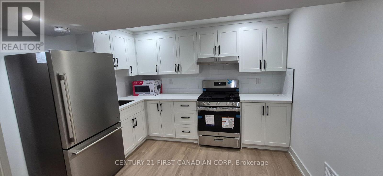 6663 Royal Magnolia Avenue Property Photo 4