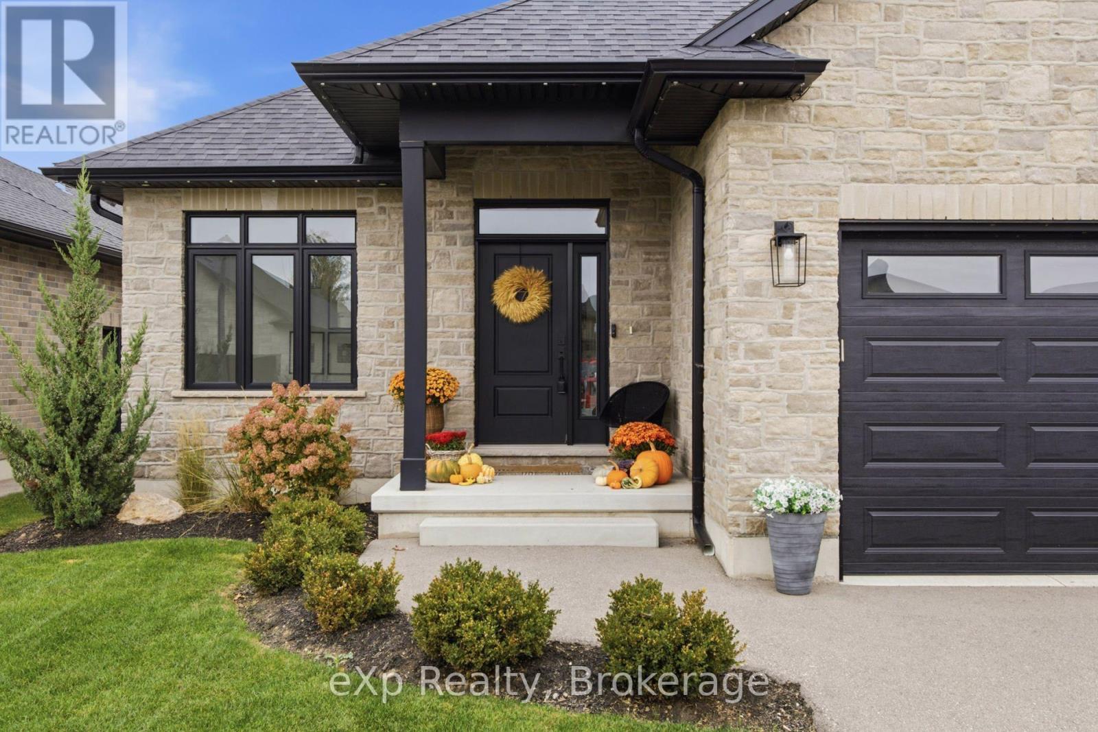 160 Orr Street Property Photo 5