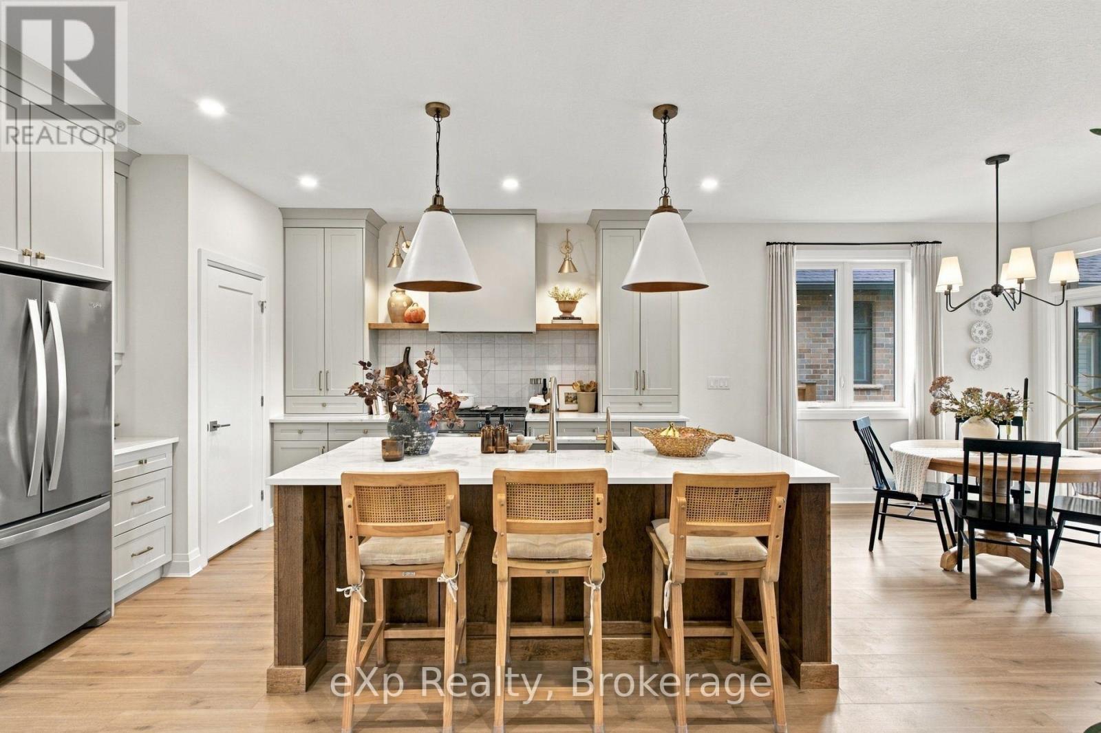 160 Orr Street Property Photo 9