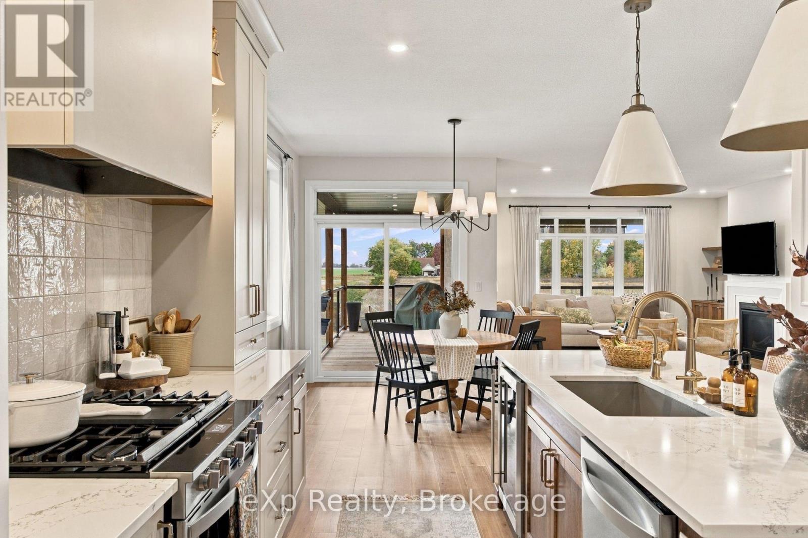 160 Orr Street Property Photo 11