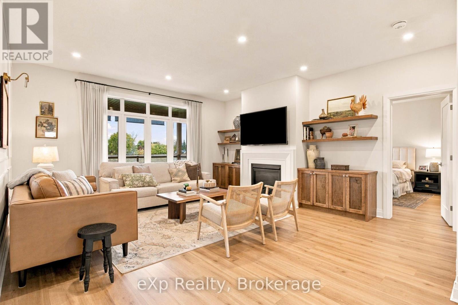 160 Orr Street Property Photo 17