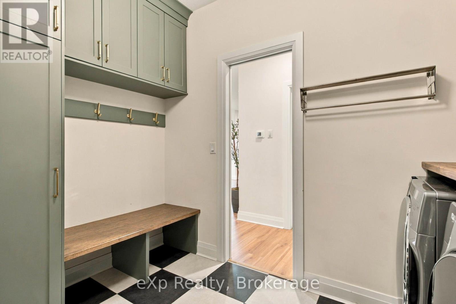 160 Orr Street Property Photo 39