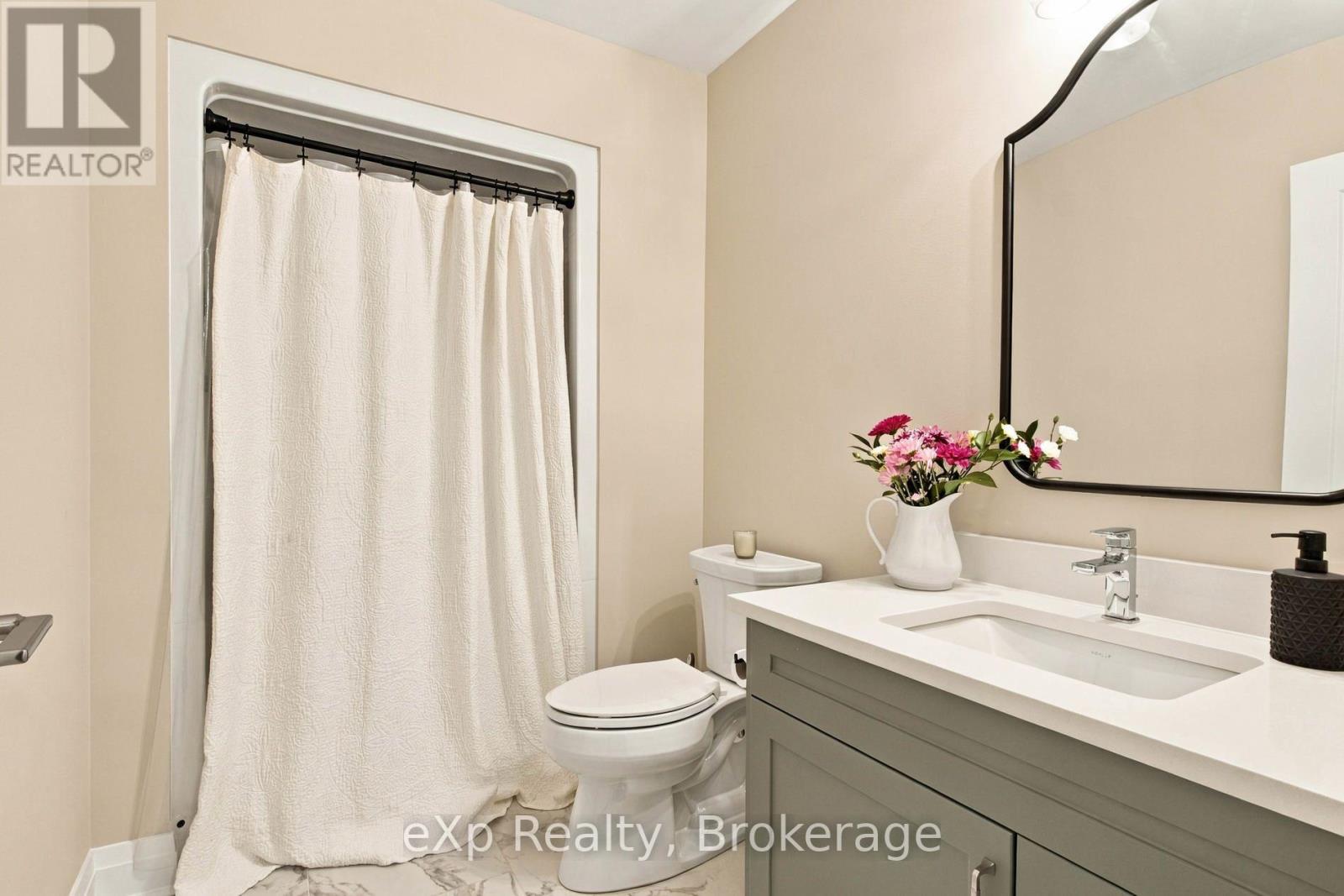 160 Orr Street Property Photo 40