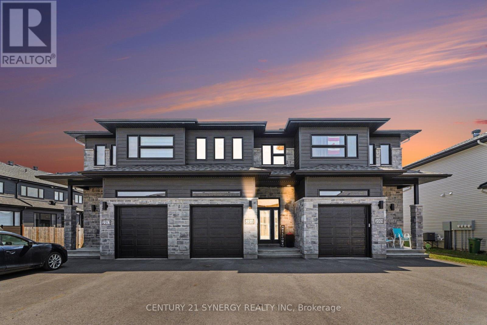 2011 Berne Street Property Photo 1