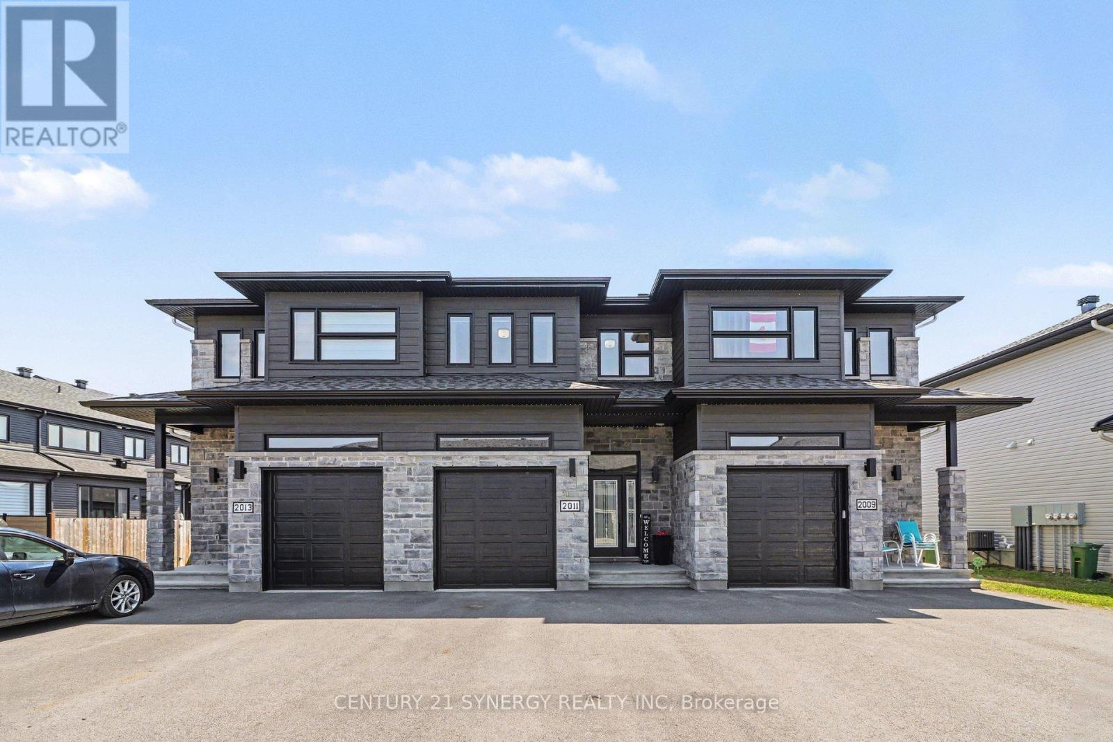 2011 Berne Street Property Photo 2