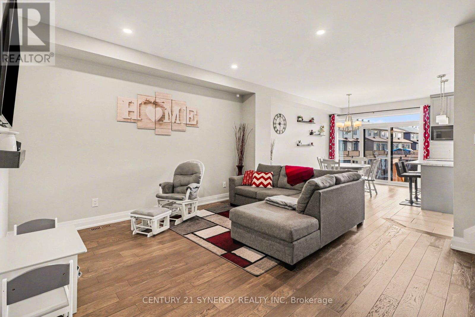 2011 Berne Street Property Photo 8