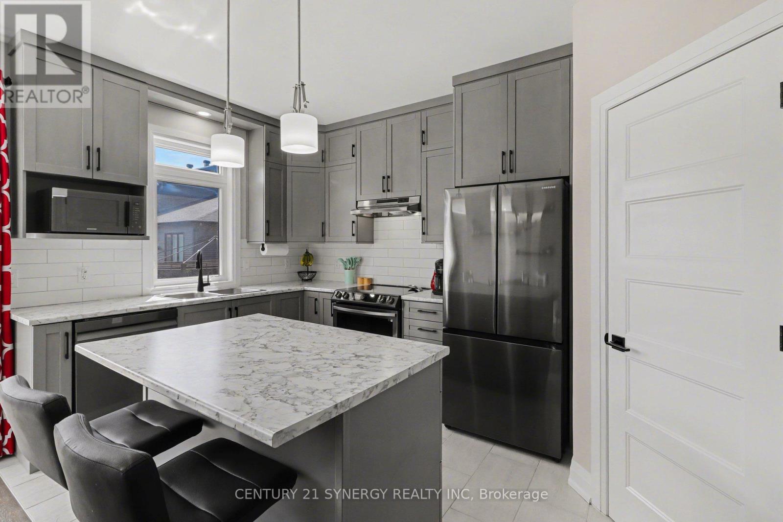 2011 Berne Street Property Photo 13