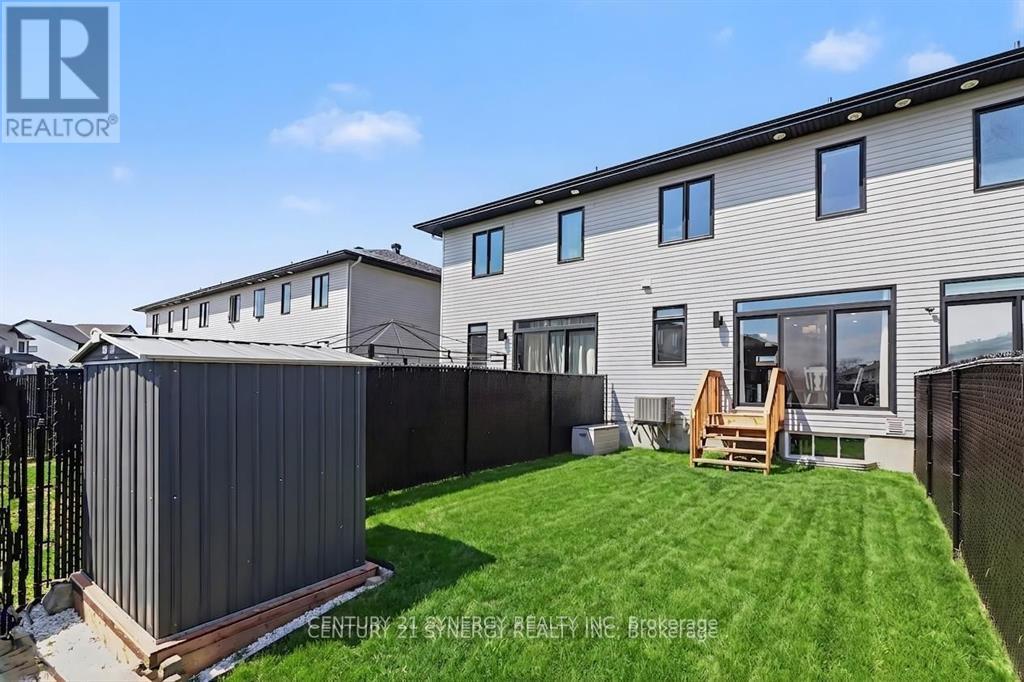 2011 Berne Street Property Photo 32