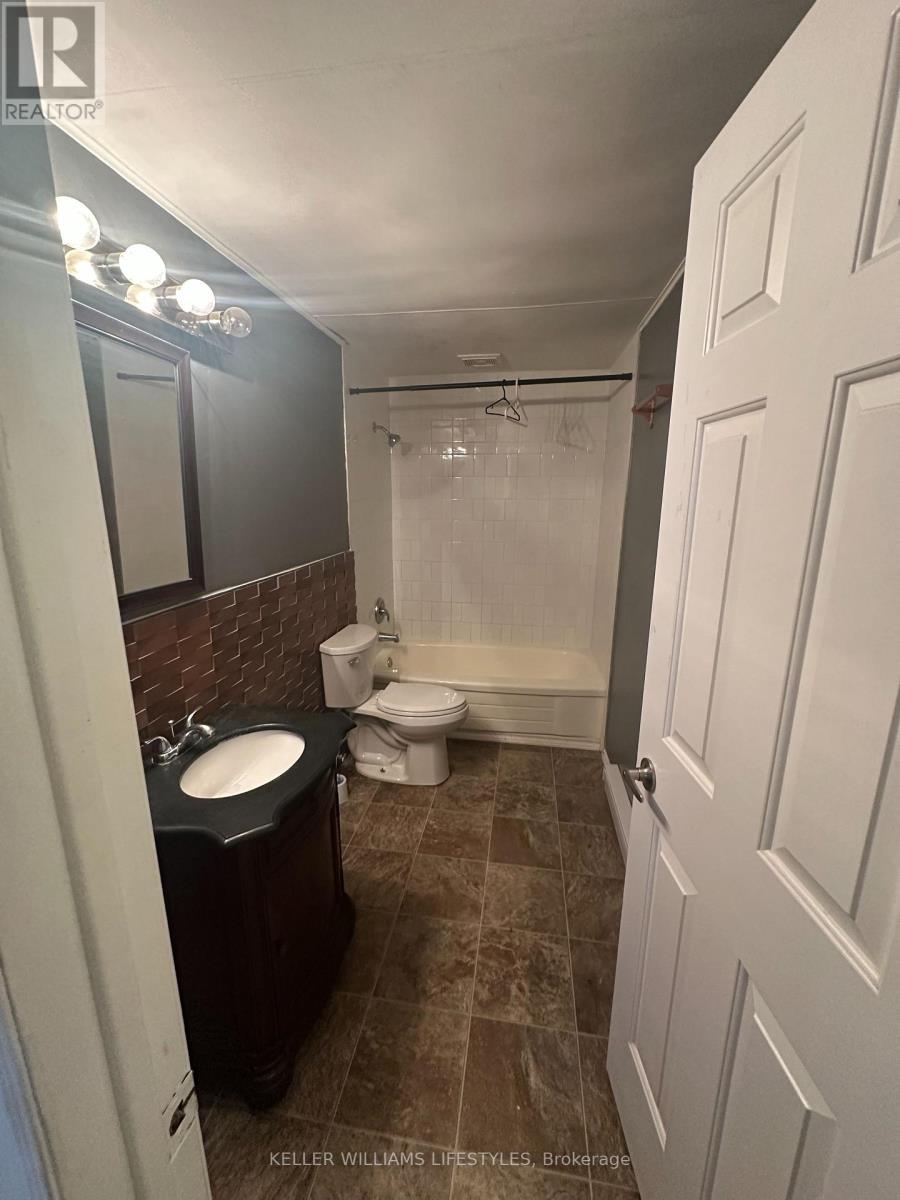 A - 7 Inverness Street Property Photo 9