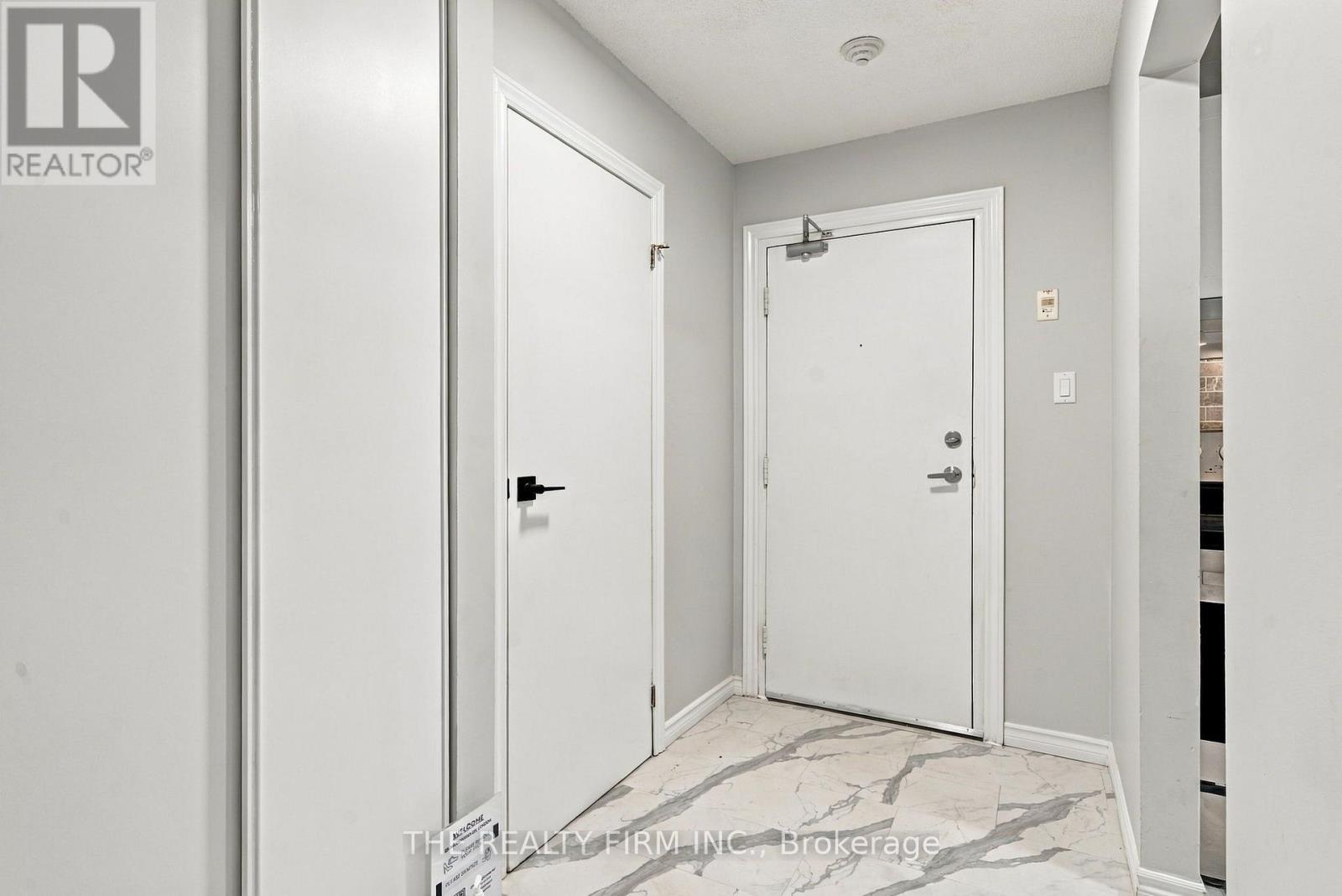 58 - 144 Conway Drive Property Photo 3