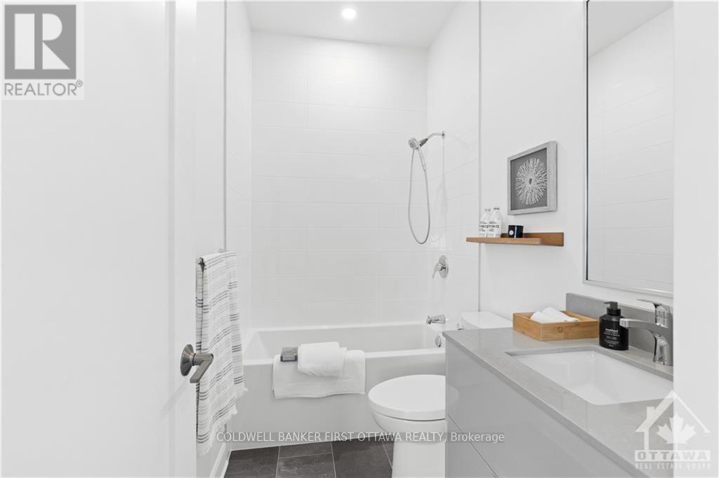 201 - 115 Echo Drive Property Photo 11