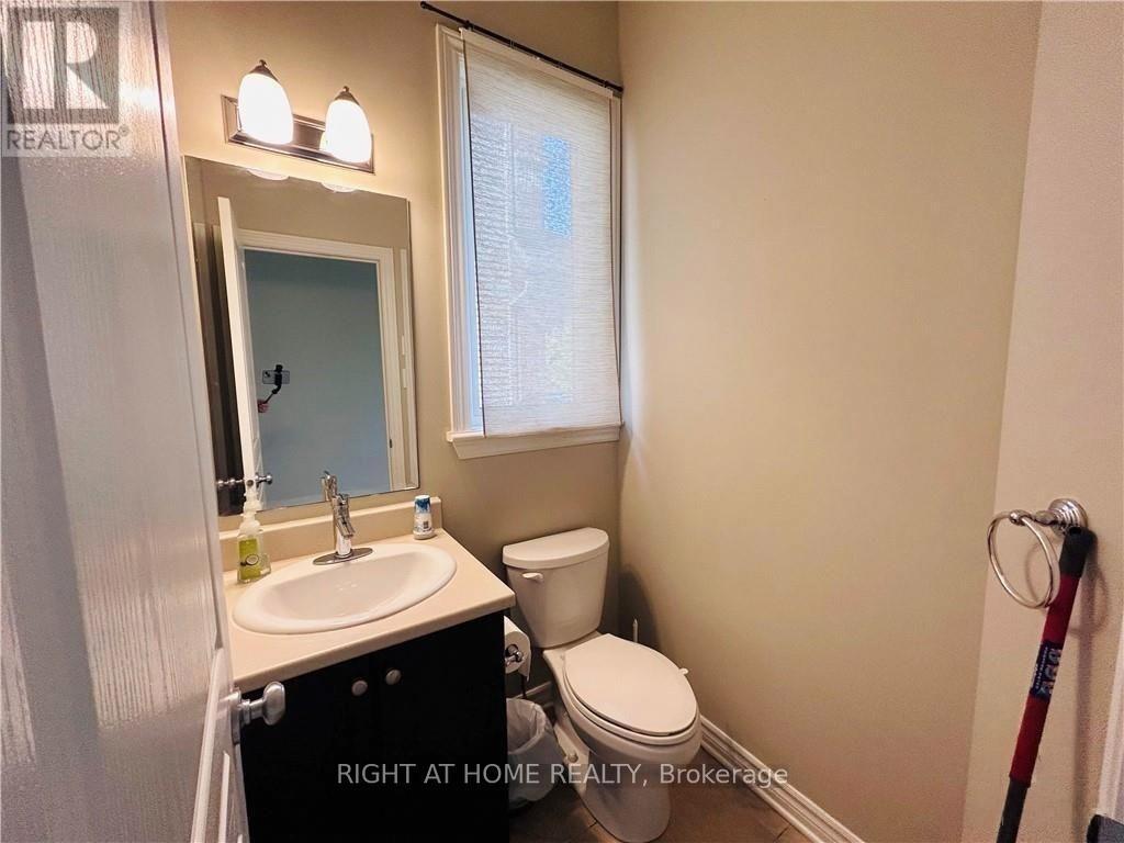 105 Nutting Crescent Property Photo 3
