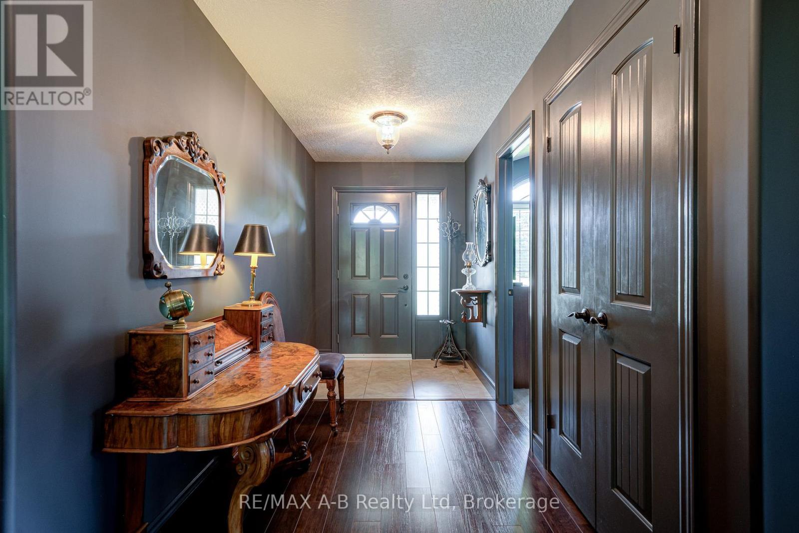 131 Guest Court Property Photo 4