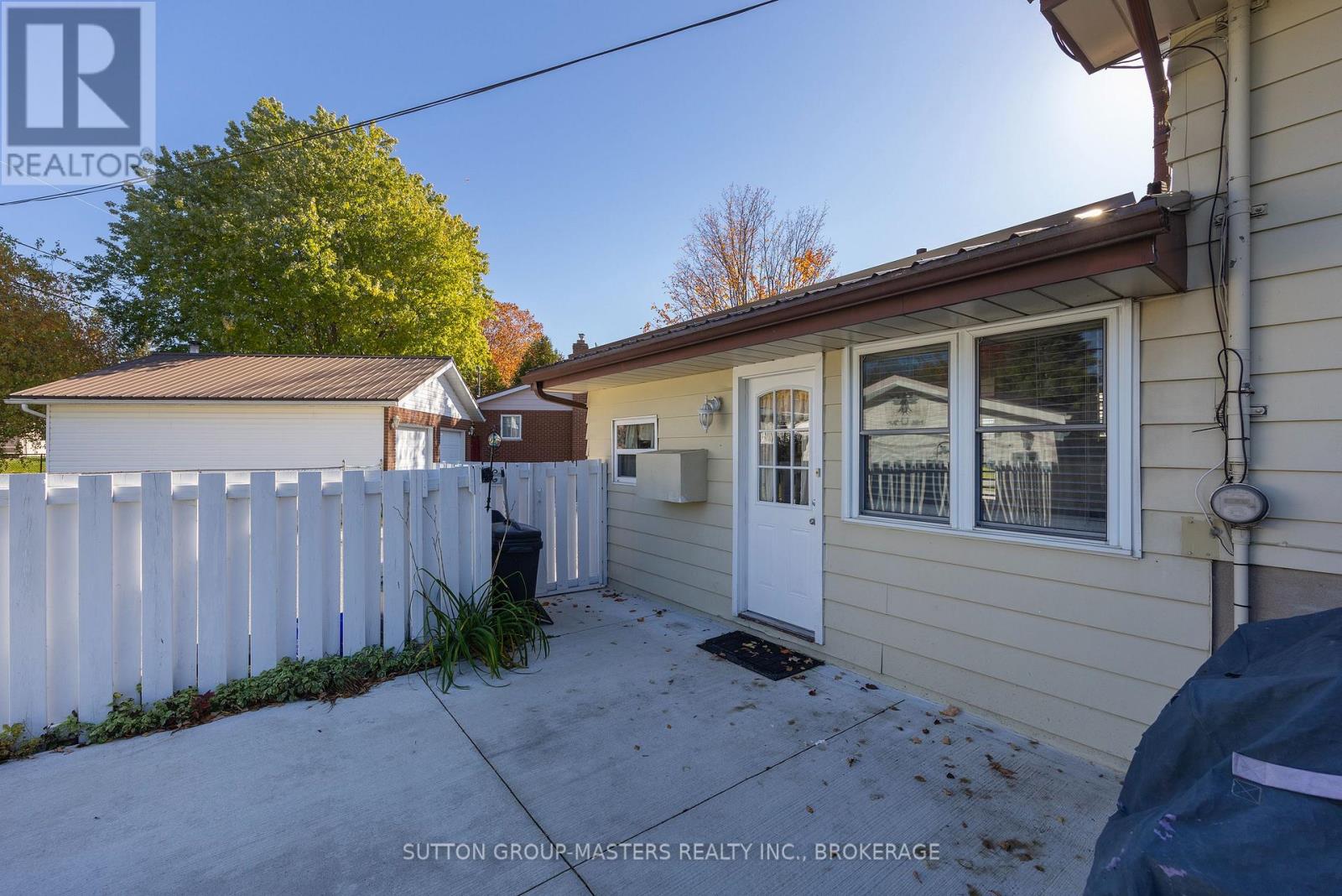 119 Chesterfield Drive Property Photo 35