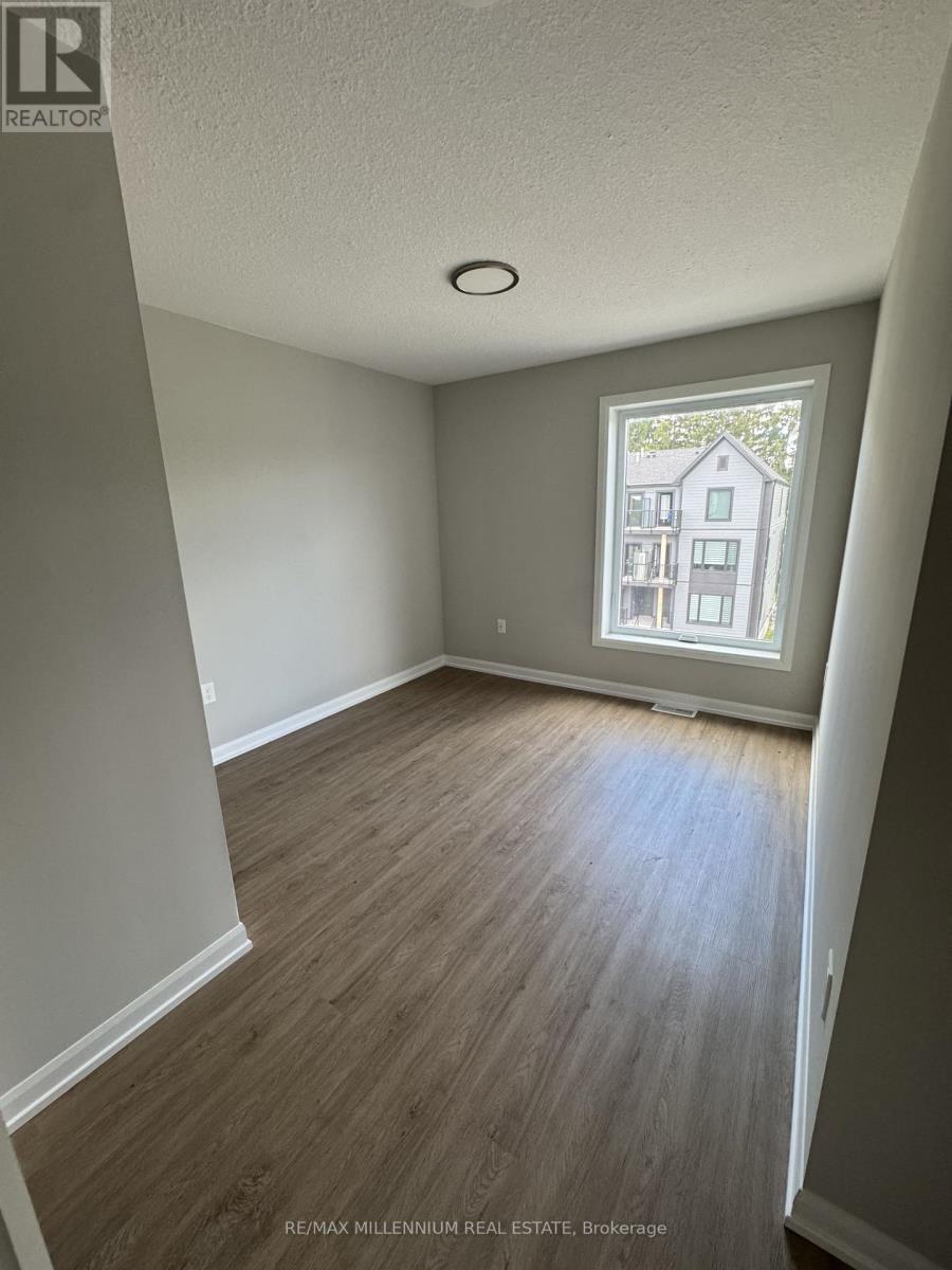 214 - 708 Woolwich Street Property Photo 11