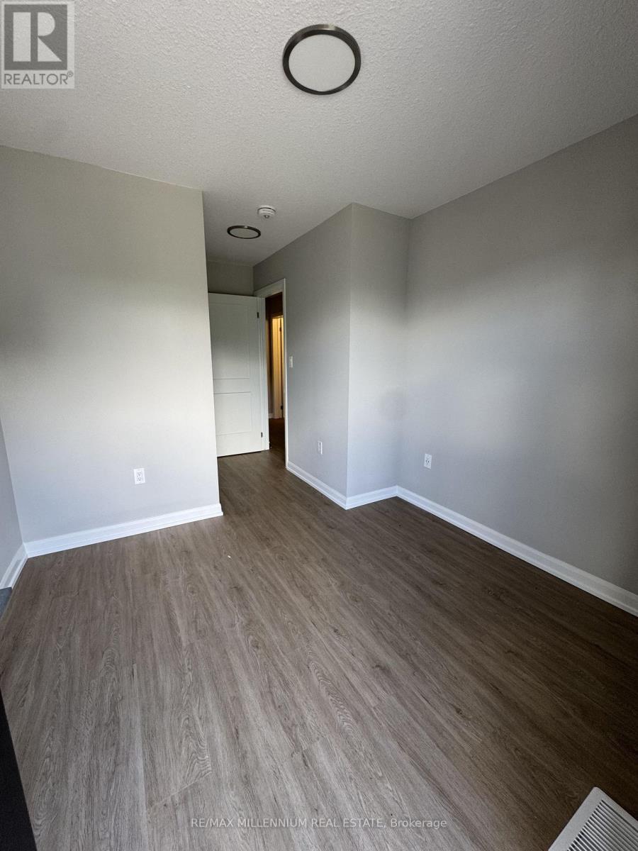 214 - 708 Woolwich Street Property Photo 16