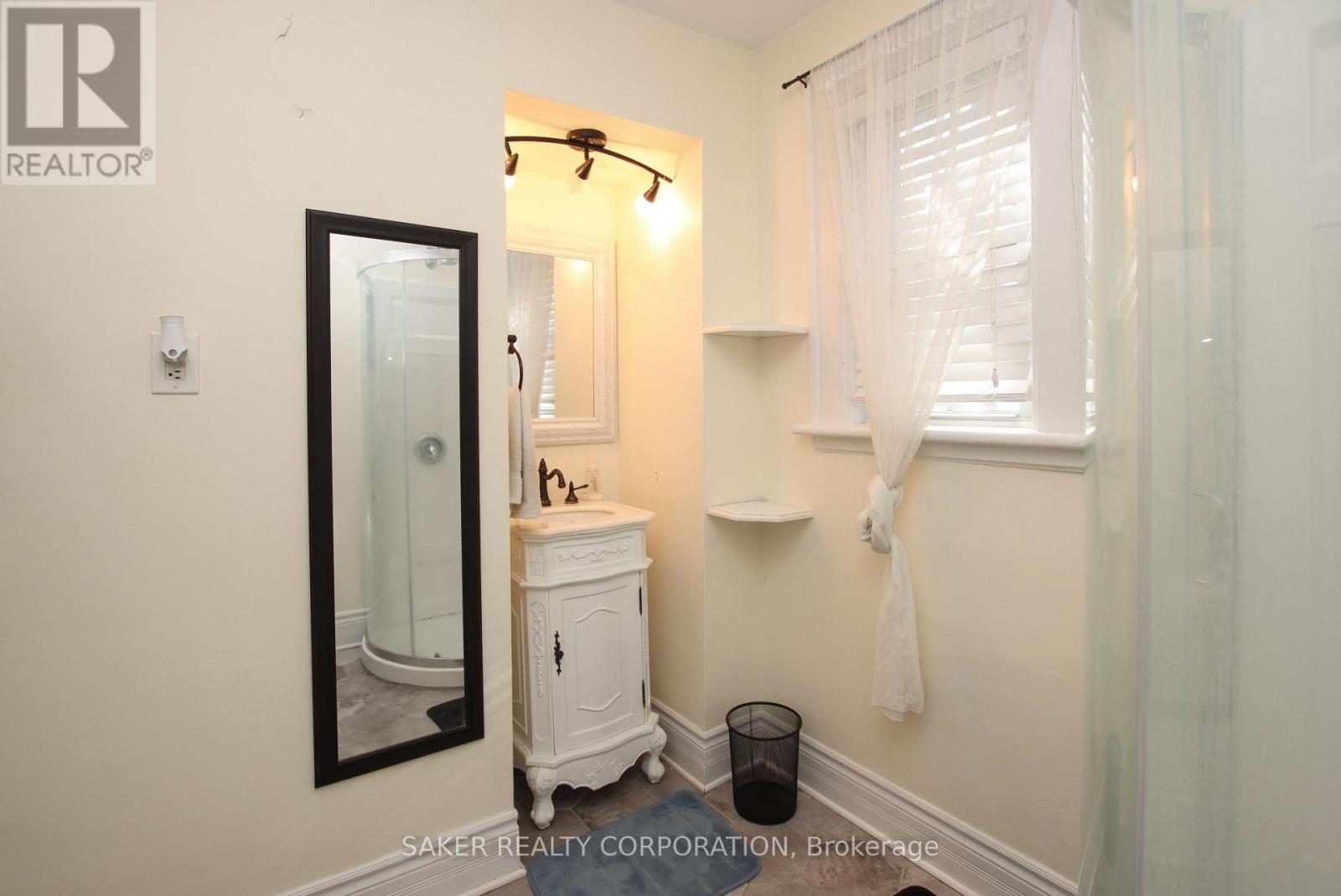 128 Mount Pleasant Avenue Property Photo 18
