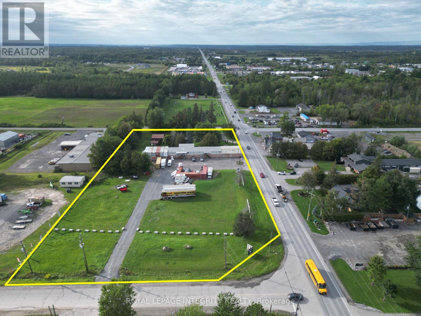 2591 Carp Road Property Photo 1