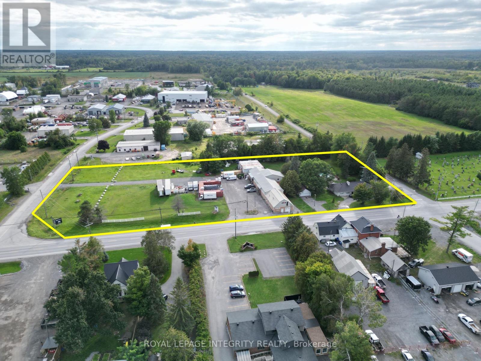 2591 Carp Road Property Photo 2