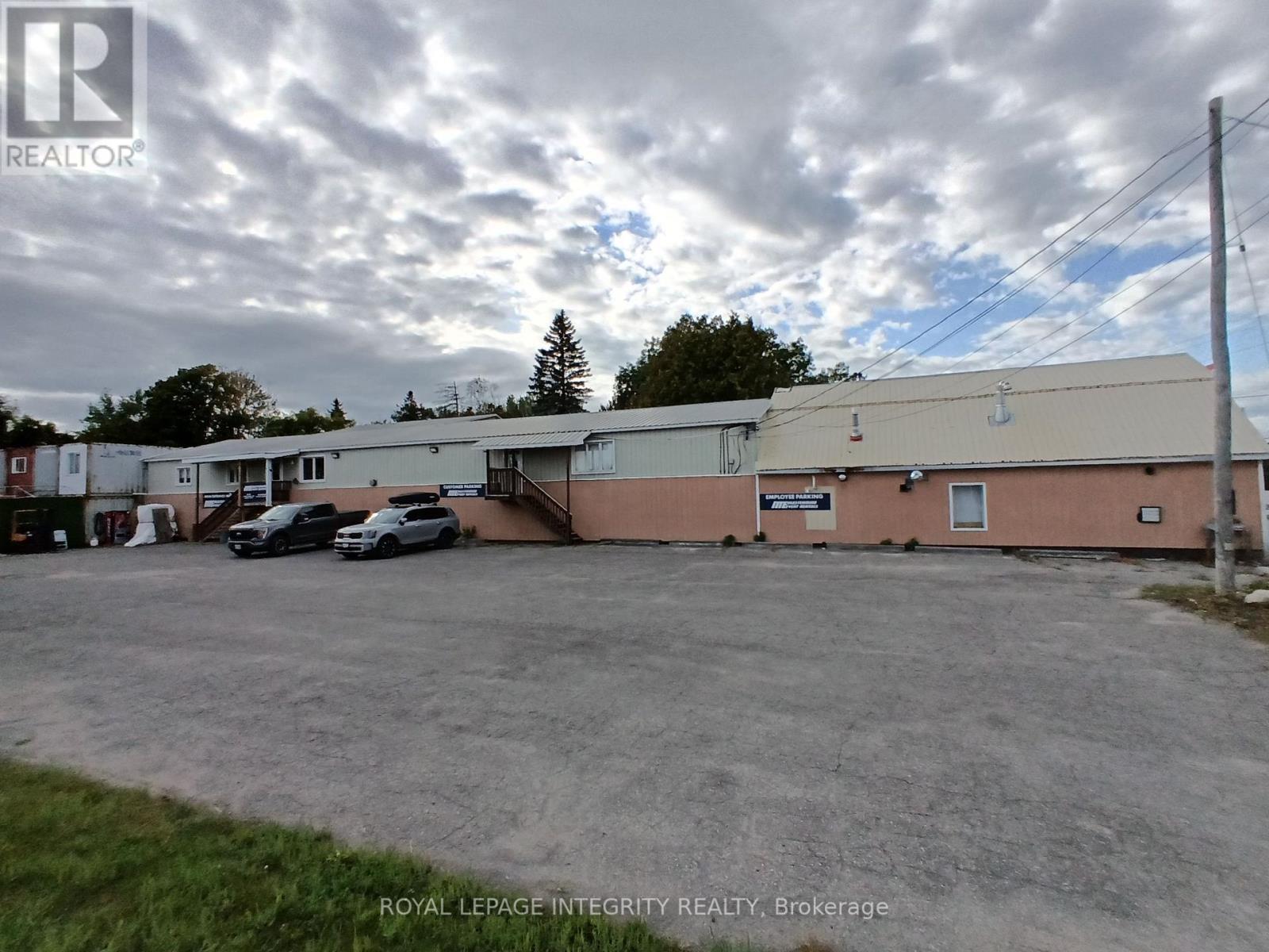 2591 Carp Road Property Photo 16
