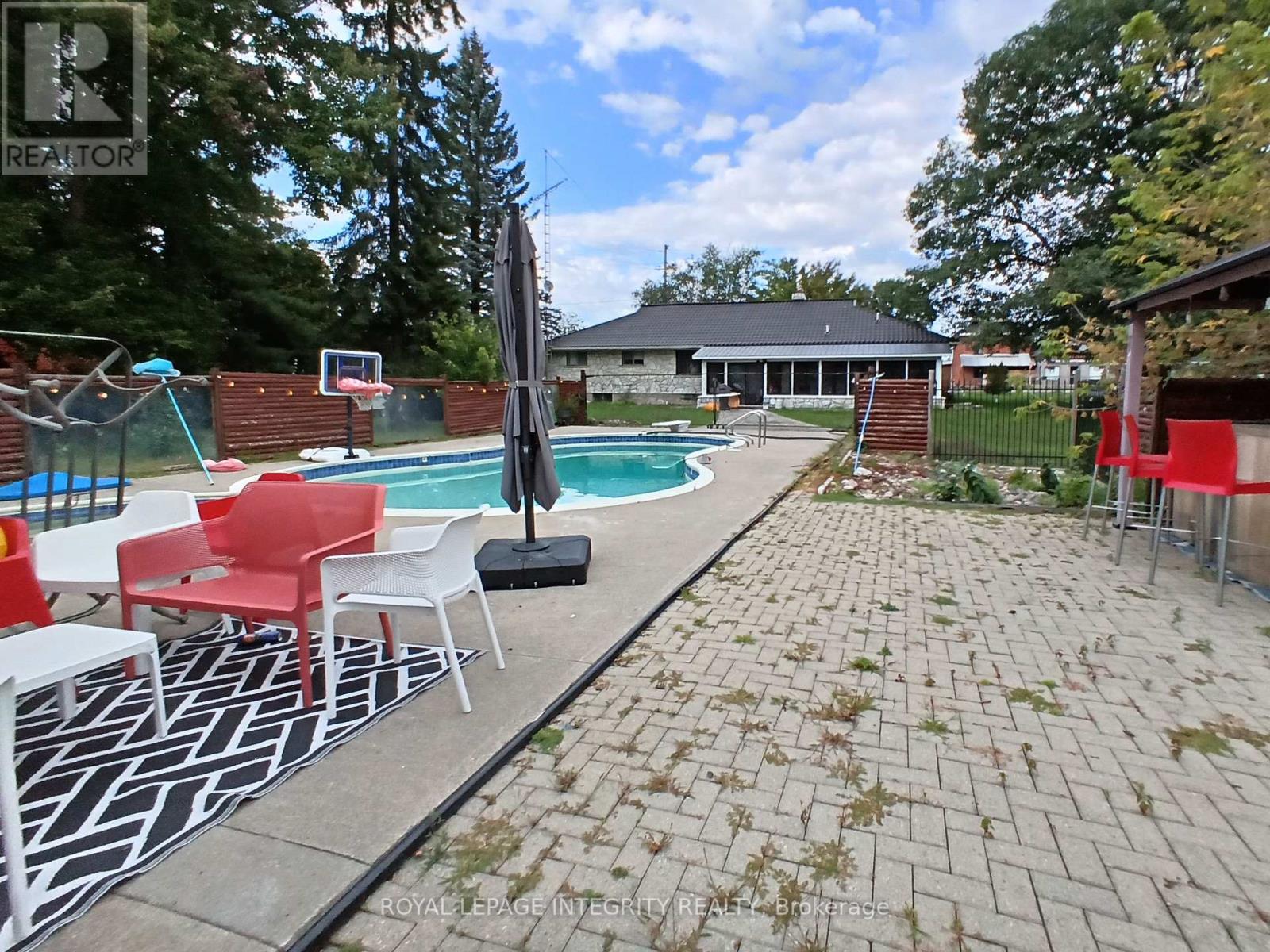 2591 Carp Road Property Photo 39
