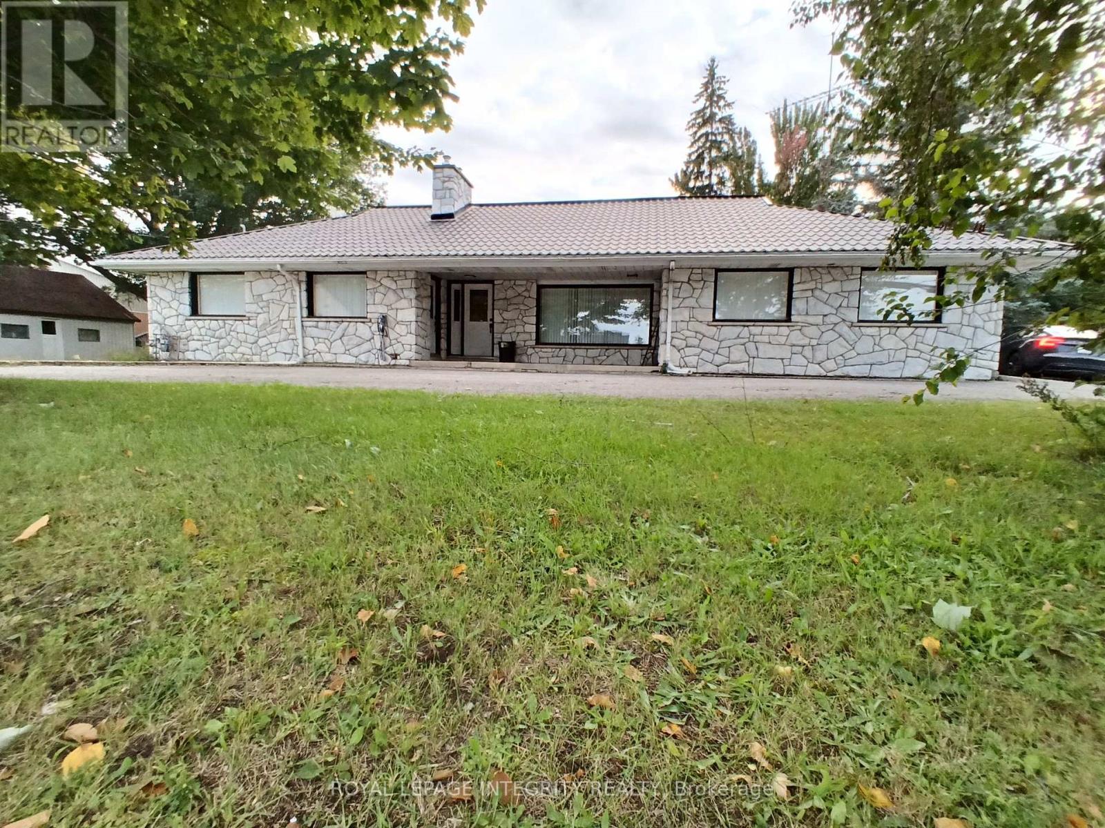 2591 Carp Road Property Photo 40