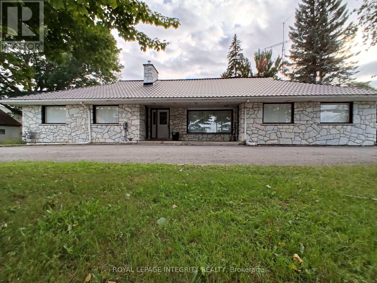 2591 Carp Road Property Photo 41