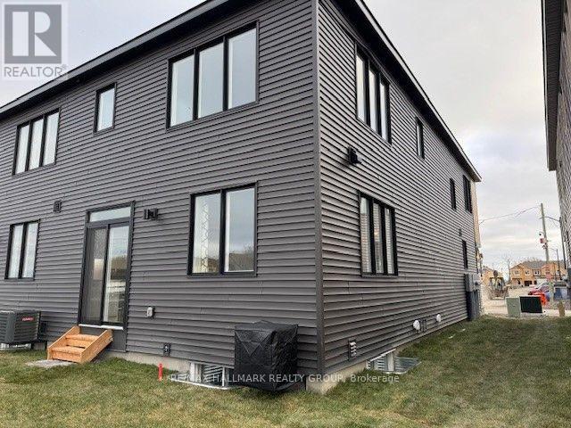 521 Galanthus Walk Property Photo 3
