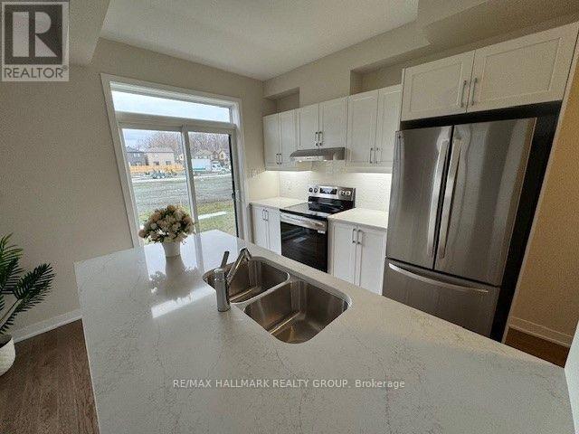 521 Galanthus Walk Property Photo 7