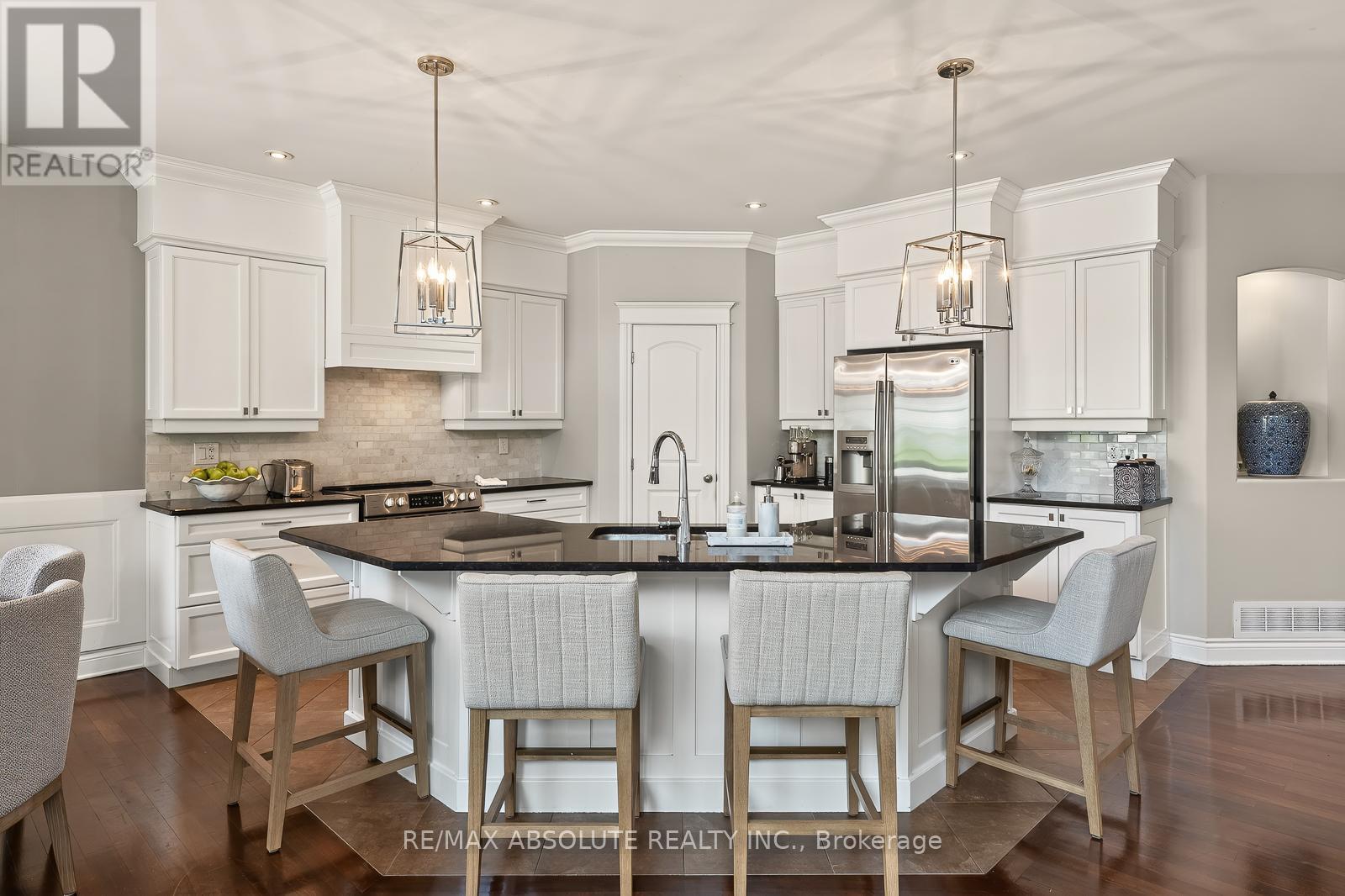 414 Landswood Way Property Photo 10