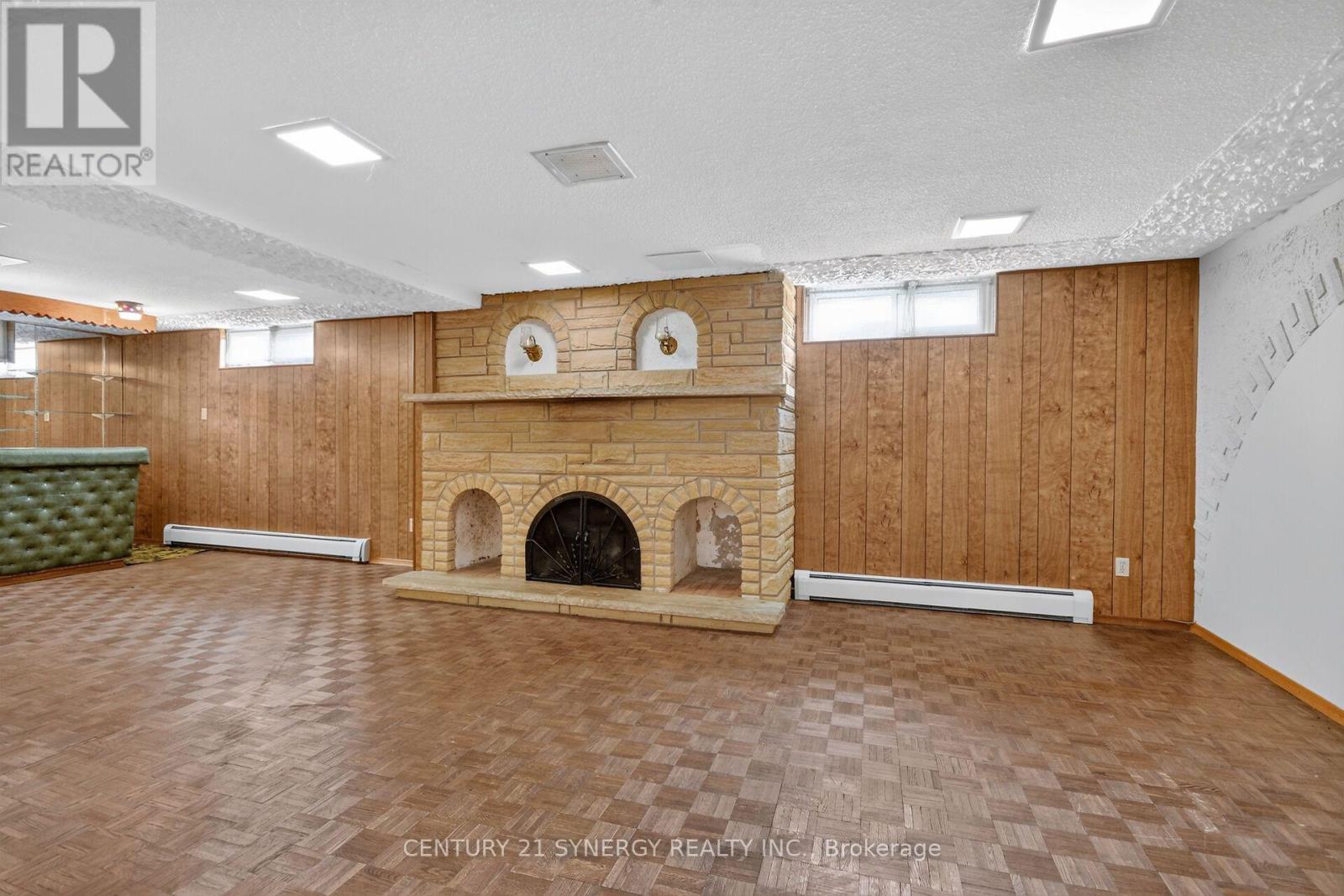 974 Greenbriar Avenue Property Photo 32