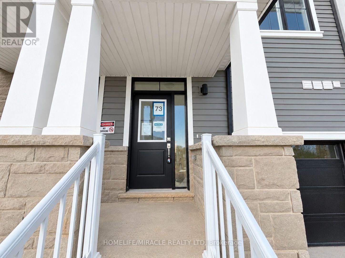 8 Elite Crescent Property Photo 2