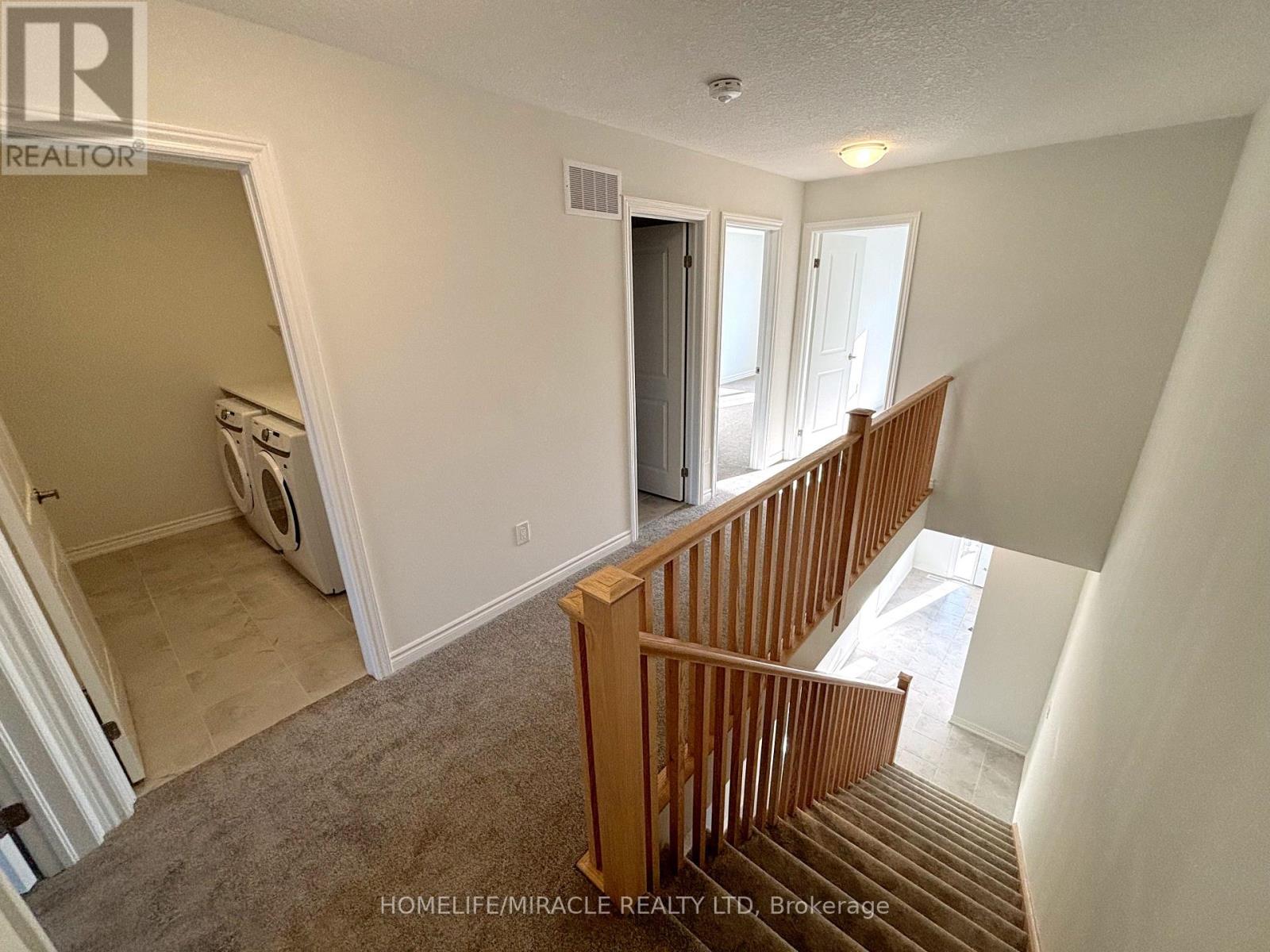 8 Elite Crescent Property Photo 10