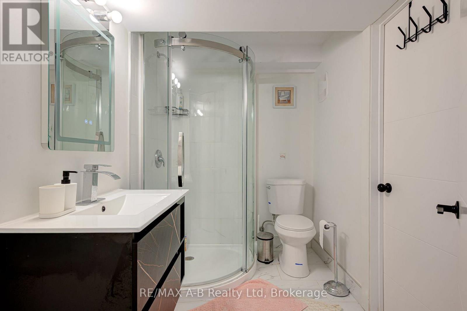 258 Bradshaw Drive Property Photo 9
