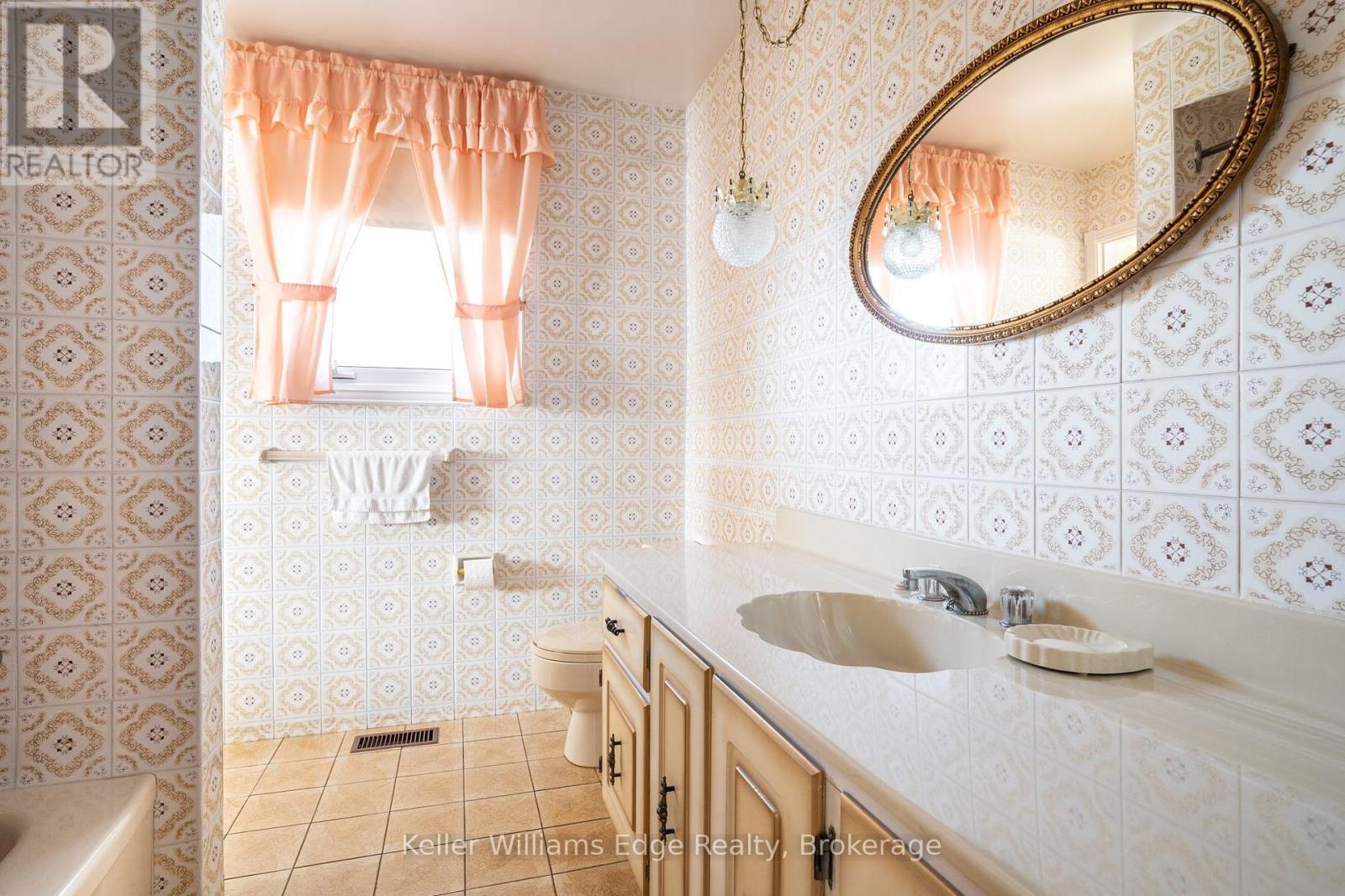 68 Ridley Drive Property Photo 8