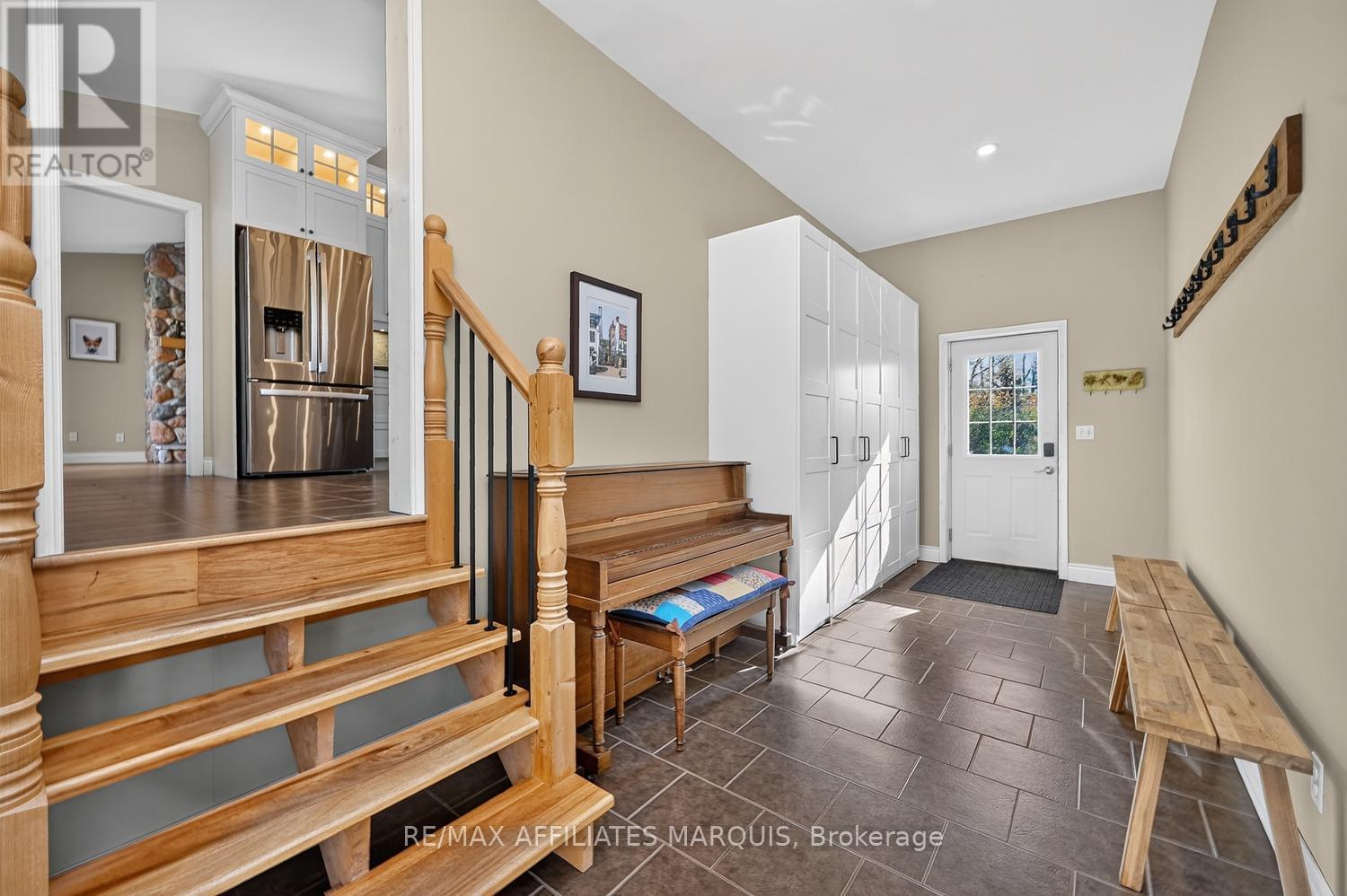 240 Noonan Road S Property Photo 31