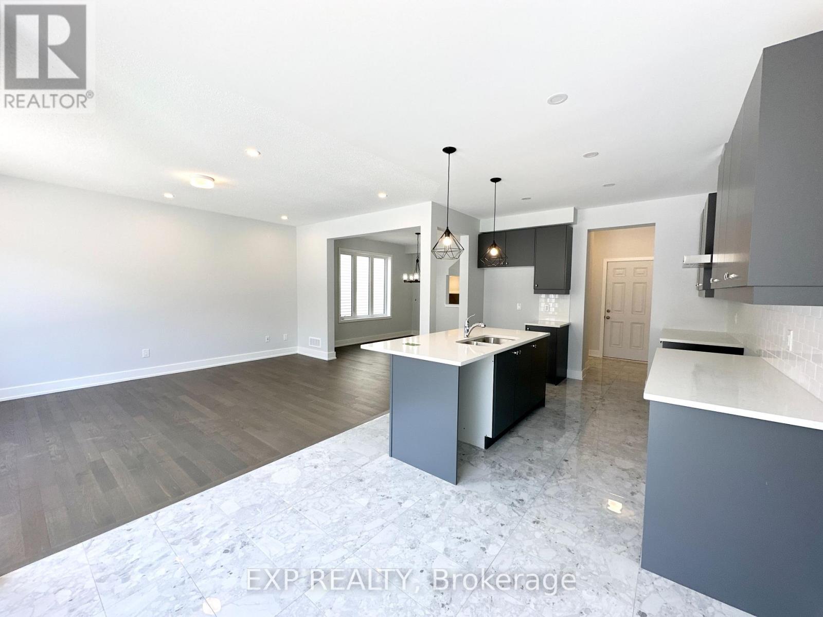 623 Cygnus Street Property Photo 7