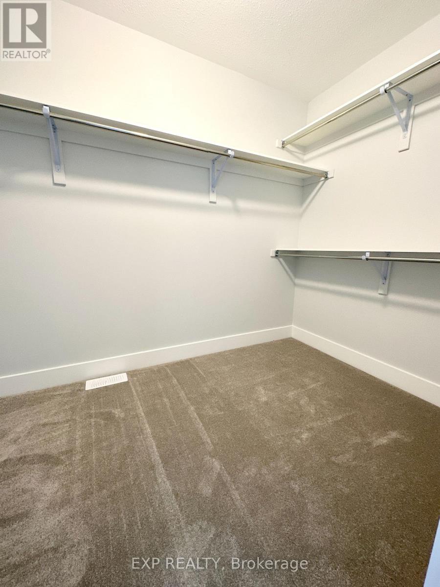 623 Cygnus Street Property Photo 23